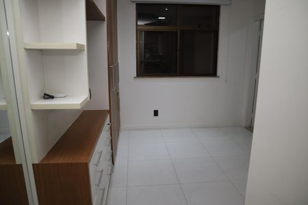 QUARTO 1 de apartamento para alugar com 3 quartos, 92m² em Recreio dos Bandeirantes, Rio de Janeiro