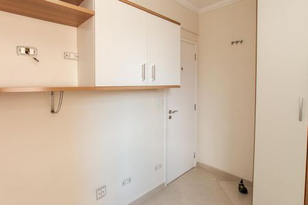 Apartamento à venda com 75m², 3 quartos e 2 vagasQuarto 2
