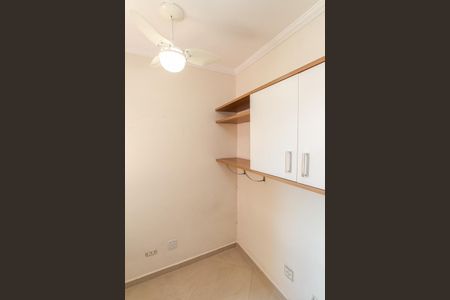 Apartamento à venda com 75m², 3 quartos e 2 vagasQuarto 2
