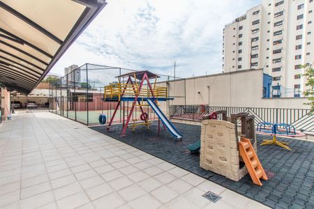 Apartamento à venda com 75m², 3 quartos e 2 vagasÁrea comum - Playground