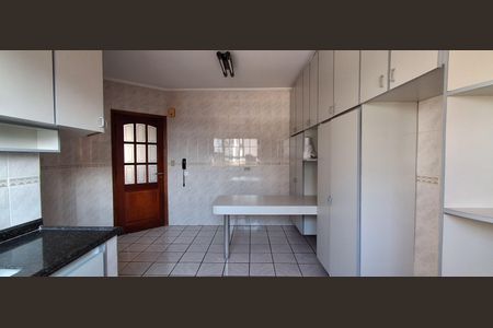 Apartamento à venda com 110m², 3 quartos e 2 vagasCozinha 