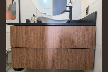 Apartamento à venda com 89m², 2 quartos e 2 vagasBanheiro da Suíte