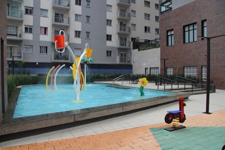 Apartamento à venda com 89m², 2 quartos e 2 vagasÁrea comum - Piscina