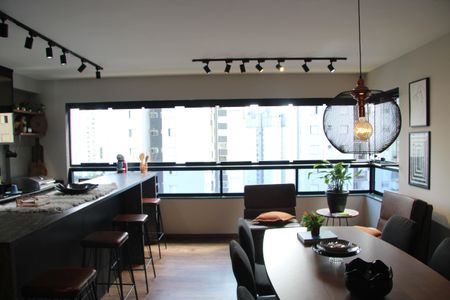 Apartamento à venda com 89m², 2 quartos e 2 vagasSala e Cozinha integrada 