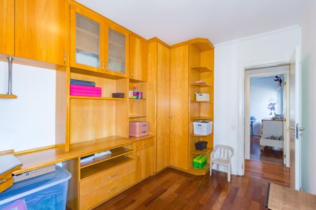 Apartamento à venda com 130m², 3 quartos e 2 vagas Apartamento à venda com 130m², 3 quartos e 2 vagasQuarto 1