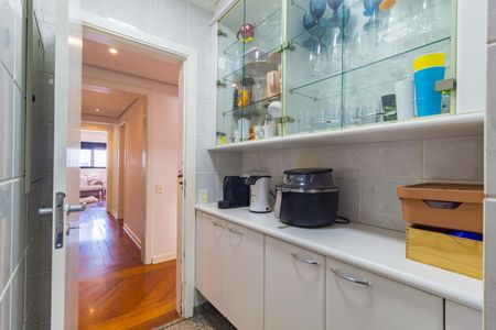 Apartamento à venda com 130m², 3 quartos e 2 vagas Apartamento à venda com 130m², 3 quartos e 2 vagasCozinha