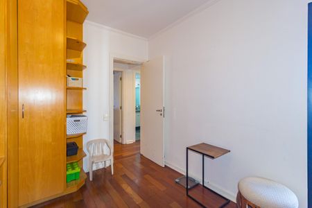 Apartamento à venda com 130m², 3 quartos e 2 vagas Apartamento à venda com 130m², 3 quartos e 2 vagasQuarto 1