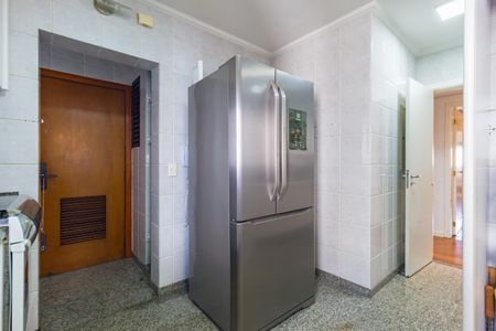 Apartamento à venda com 130m², 3 quartos e 2 vagas Apartamento à venda com 130m², 3 quartos e 2 vagasCozinha