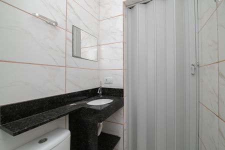 Casa para alugar com 50m², 2 quartos e sem vaga Casa para alugar com 50m², 2 quartos e sem vagaBanheiro