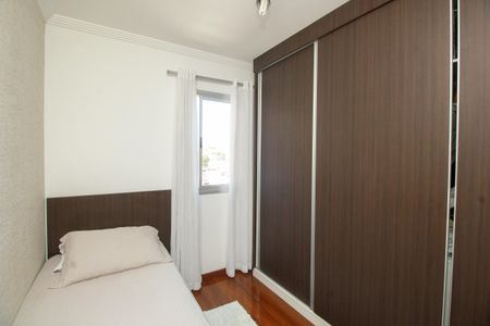 Apartamento à venda com 68m², 3 quartos e 1 vagaQuarto 2