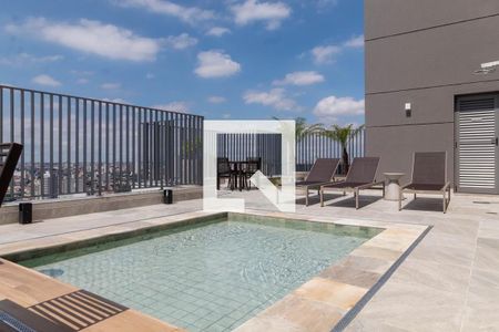 Apartamento à venda com 80m², 3 quartos e 1 vaga Apartamento à venda com 80m², 3 quartos e 1 vagaÁrea comum - Piscina