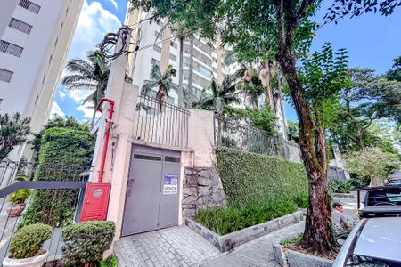 Apartamento à venda com 100m², 3 quartos e 1 vagaFachada com Plaquinha