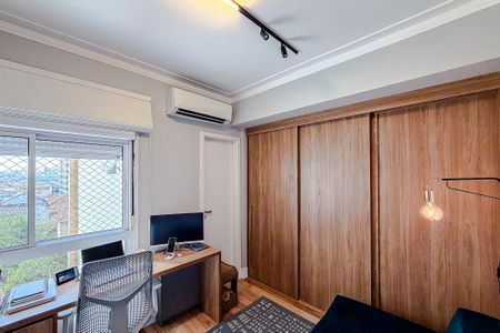 Apartamento à venda com 128m², 3 quartos e 2 vagas Apartamento à venda com 128m², 3 quartos e 2 vagasQuarto 1 - Suíte