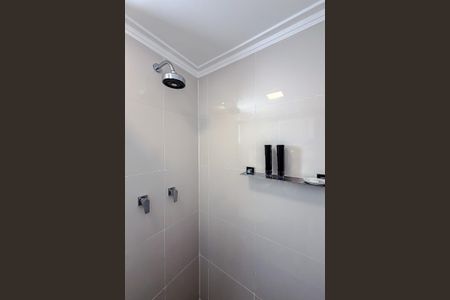 Apartamento à venda com 128m², 3 quartos e 2 vagas Apartamento à venda com 128m², 3 quartos e 2 vagasBanheiro da Suíte 1