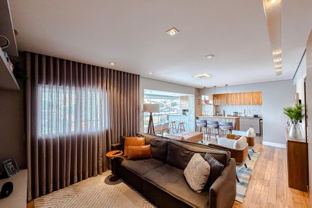 Apartamento à venda com 128m², 3 quartos e 2 vagas Apartamento à venda com 128m², 3 quartos e 2 vagasSala