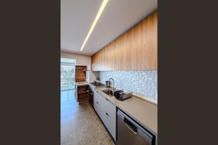 Apartamento à venda com 128m², 3 quartos e 2 vagas Apartamento à venda com 128m², 3 quartos e 2 vagasCozinha