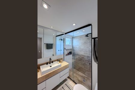 Apartamento à venda com 128m², 3 quartos e 2 vagas Apartamento à venda com 128m², 3 quartos e 2 vagasBanheiro da Suíte 3