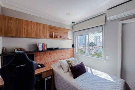 Apartamento à venda com 128m², 3 quartos e 2 vagas Apartamento à venda com 128m², 3 quartos e 2 vagasQuarto 2 - Suíte