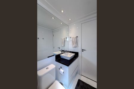 Apartamento à venda com 128m², 3 quartos e 2 vagas Apartamento à venda com 128m², 3 quartos e 2 vagasBanheiro da Suíte 2