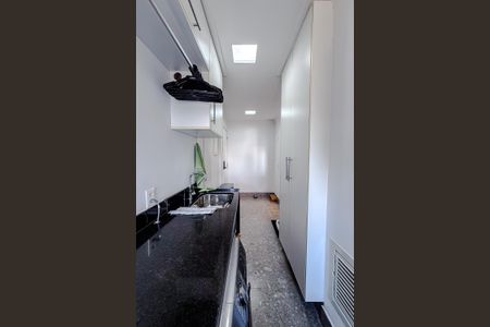 Apartamento à venda com 128m², 3 quartos e 2 vagas Apartamento à venda com 128m², 3 quartos e 2 vagasÁrea de Serviço