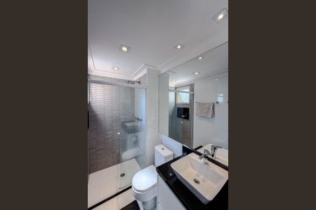 Apartamento à venda com 128m², 3 quartos e 2 vagas Apartamento à venda com 128m², 3 quartos e 2 vagasBanheiro da Suíte 2