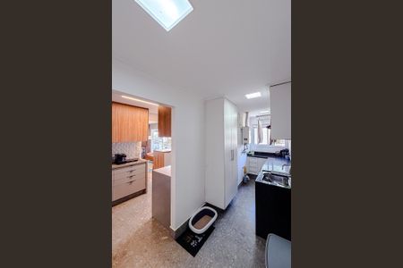 Apartamento à venda com 128m², 3 quartos e 2 vagas Apartamento à venda com 128m², 3 quartos e 2 vagasÁrea de Serviço