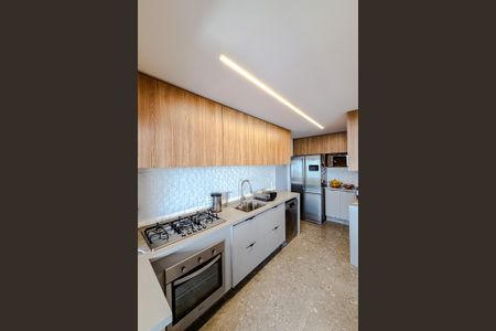 Apartamento à venda com 128m², 3 quartos e 2 vagas Apartamento à venda com 128m², 3 quartos e 2 vagasCozinha