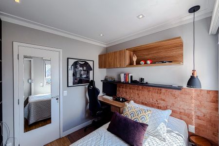 Apartamento à venda com 128m², 3 quartos e 2 vagas Apartamento à venda com 128m², 3 quartos e 2 vagasQuarto 2 - Suíte