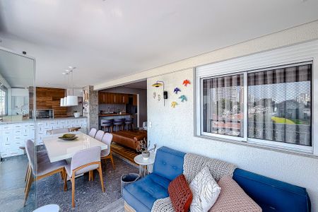 Apartamento à venda com 128m², 3 quartos e 2 vagas Apartamento à venda com 128m², 3 quartos e 2 vagasVaranda da Sala