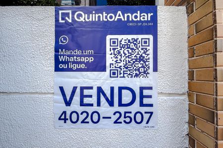 Apartamento à venda com 128m², 3 quartos e 2 vagas Apartamento à venda com 128m², 3 quartos e 2 vagasPlaquinha