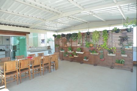 Apartamento à venda com 190m², 3 quartos e 2 vagasCobertura