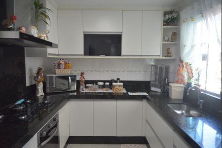 Apartamento à venda com 190m², 3 quartos e 2 vagasCozinha