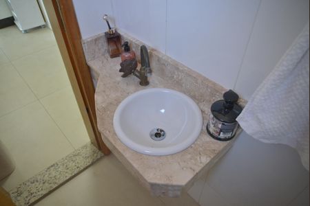 Apartamento à venda com 190m², 3 quartos e 2 vagasBanheiro de Serviço