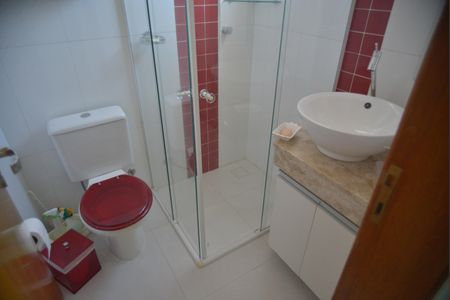 Apartamento à venda com 190m², 3 quartos e 2 vagasBanheiro da Suíte 2