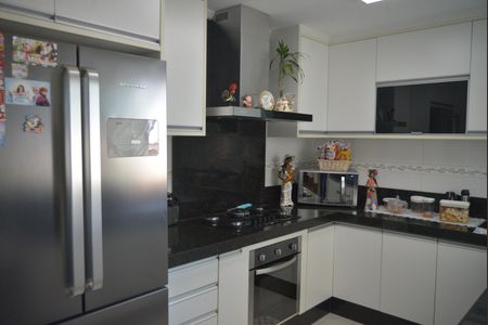 Apartamento à venda com 190m², 3 quartos e 2 vagasCozinha
