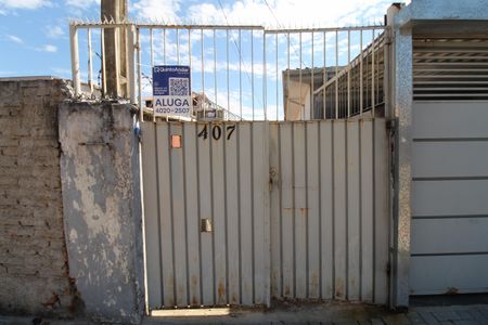 Casa para alugar com 60m², 1 quarto e sem vagaPlaquinha