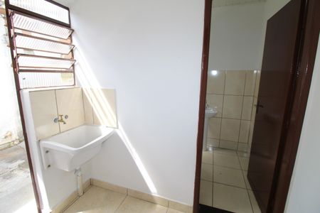 Casa para alugar com 60m², 1 quarto e sem vagaÁrea de Serviço
