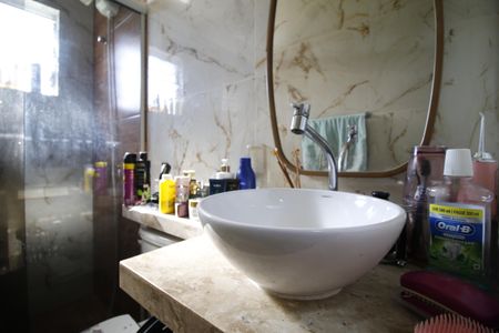 Casa à venda com 320m², 2 quartos e 3 vagasBanheiro 