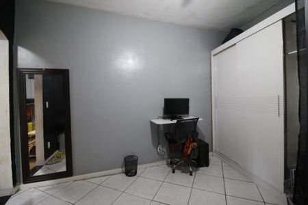 Casa à venda com 320m², 2 quartos e 3 vagasQuarto 2