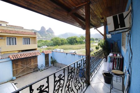 Casa à venda com 320m², 2 quartos e 3 vagasVaranda da Sala