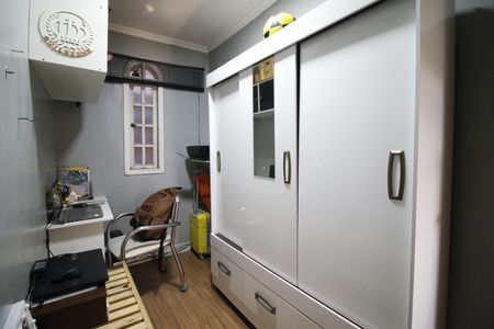 Casa à venda com 320m², 2 quartos e 3 vagasQuarto 2