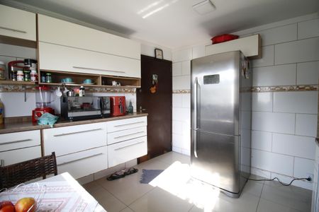 Casa à venda com 320m², 2 quartos e 3 vagasCozinha