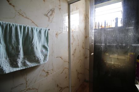 Casa à venda com 320m², 2 quartos e 3 vagasBanheiro 