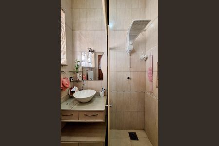 Casa à venda com 300m², 3 quartos e 1 vagaBanheiro da Suíte 1