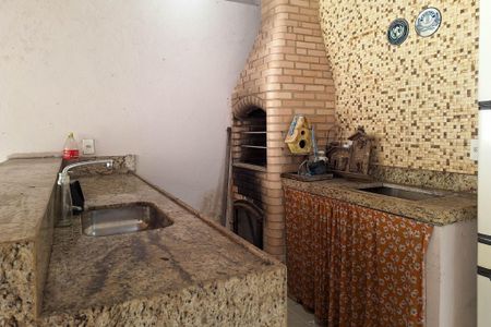 Casa à venda com 300m², 3 quartos e 1 vagaQuintal