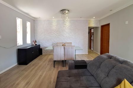 Casa à venda com 300m², 3 quartos e 1 vagaSala