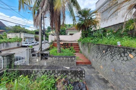 Casa à venda com 300m², 3 quartos e 1 vagaQuintal