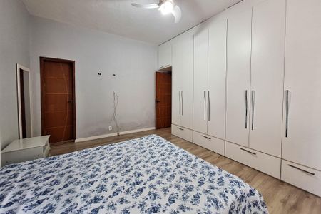 Casa à venda com 300m², 3 quartos e 1 vagaSuíte 1