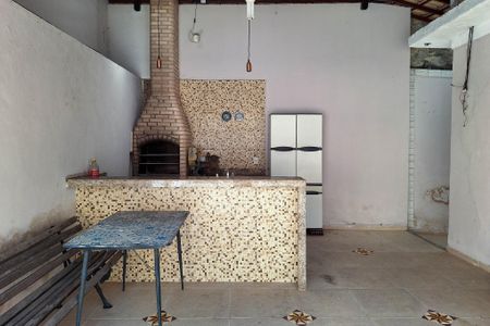 Casa à venda com 300m², 3 quartos e 1 vagaQuintal