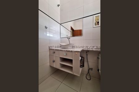 Casa à venda com 300m², 3 quartos e 1 vagaBanheiro Social